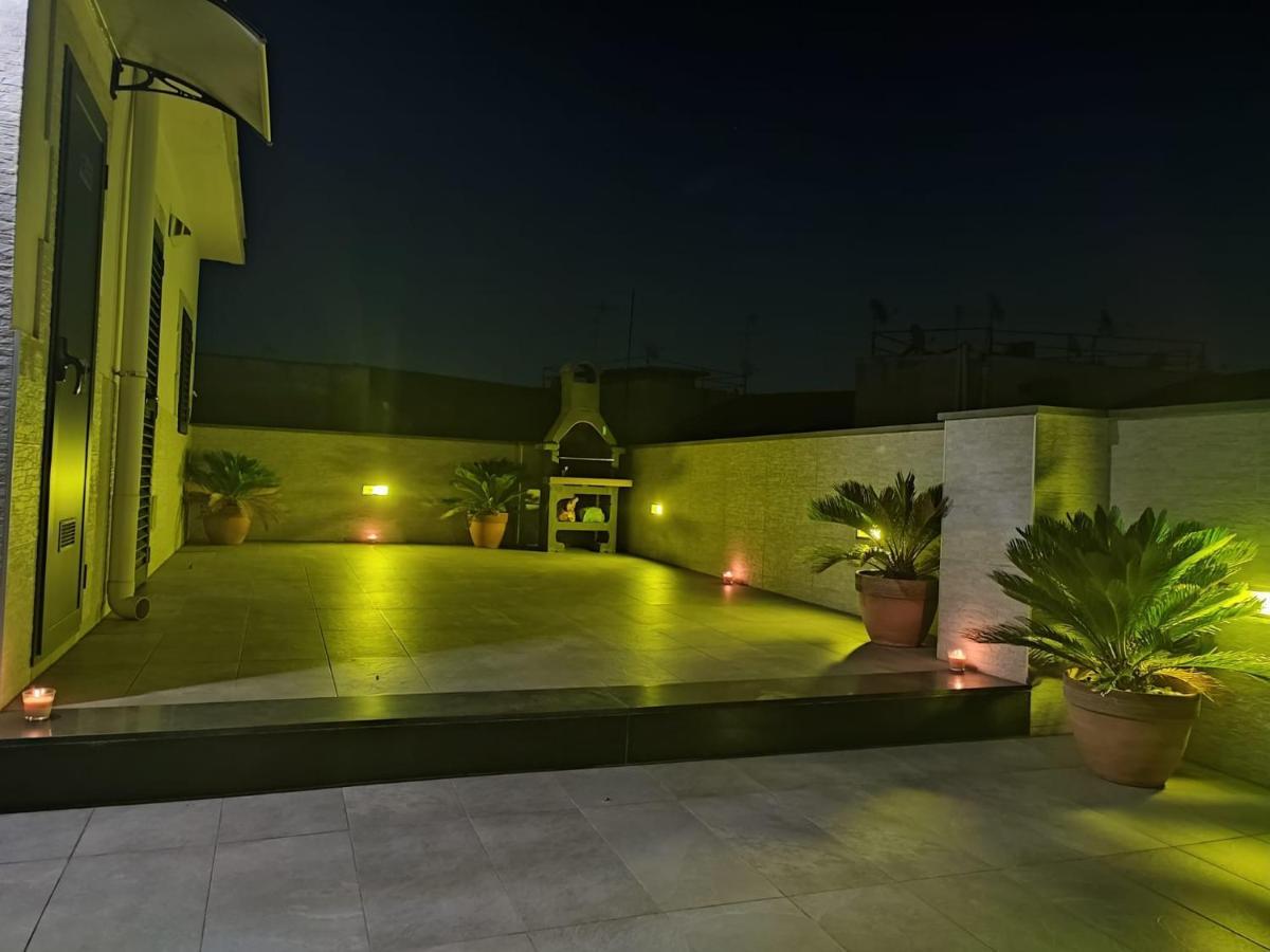 La Terrazza Del Corso Apartment Наполи Екстериор снимка