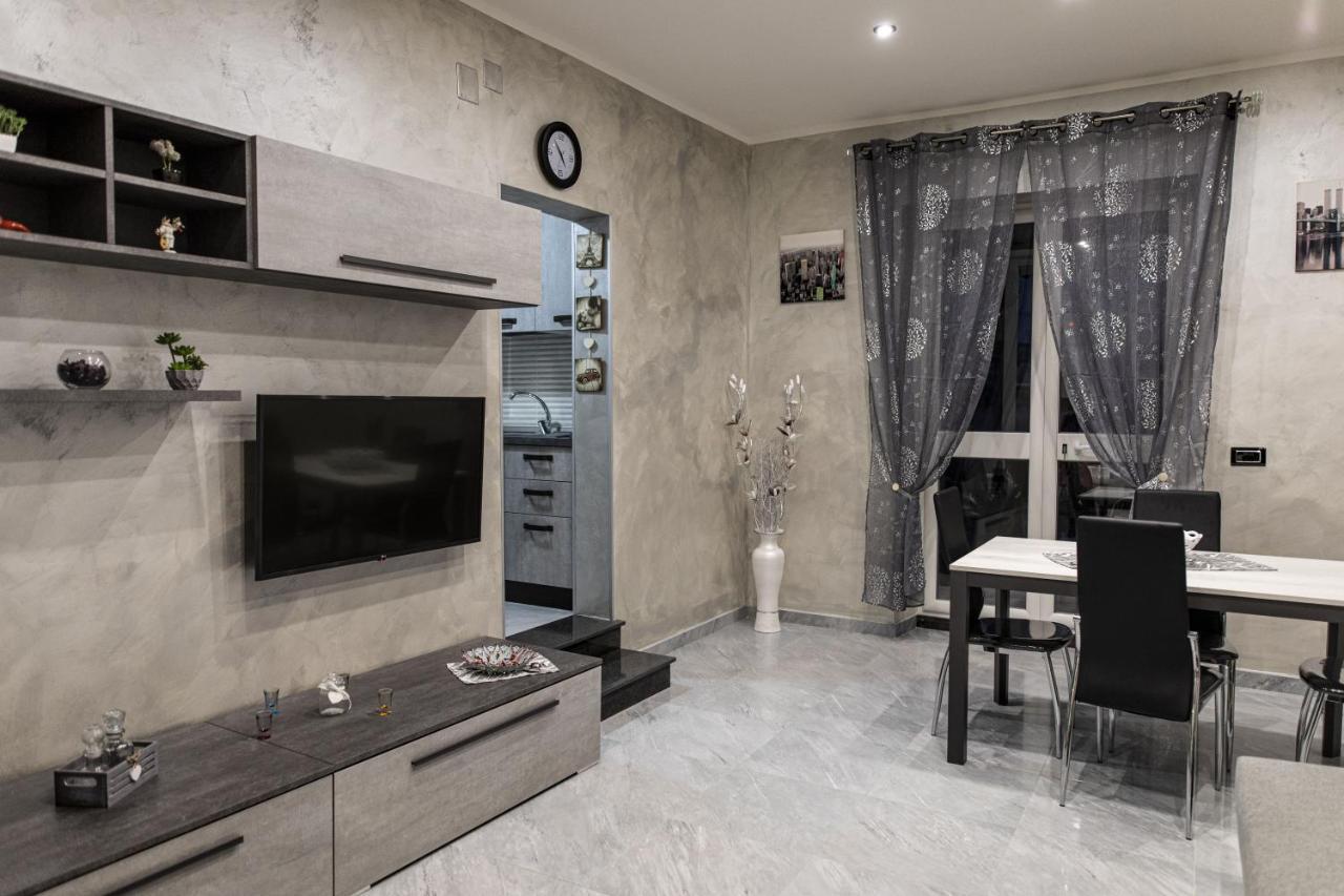 La Terrazza Del Corso Apartment Наполи Екстериор снимка